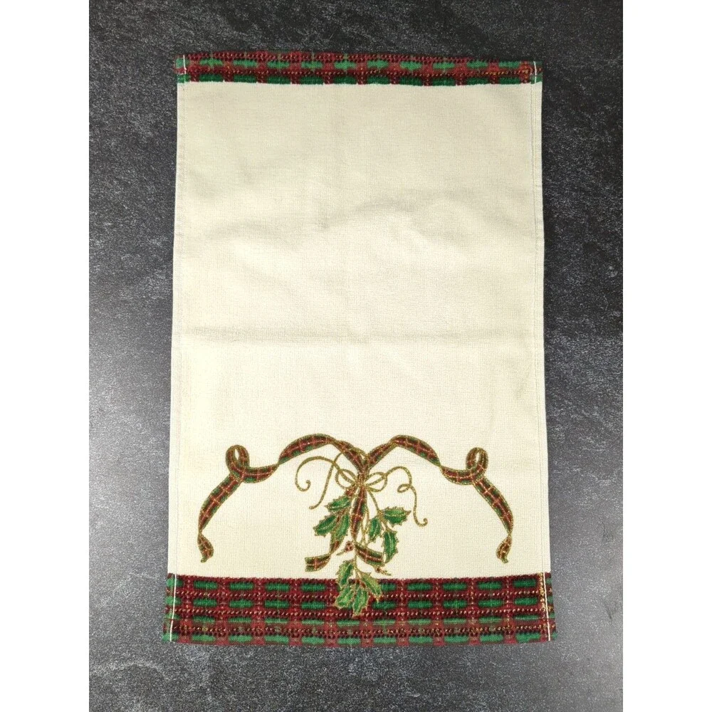 Lenox Christmas Holiday Nouveau Finger Tip Towel Holly Ribbons Pattern NEW NWT